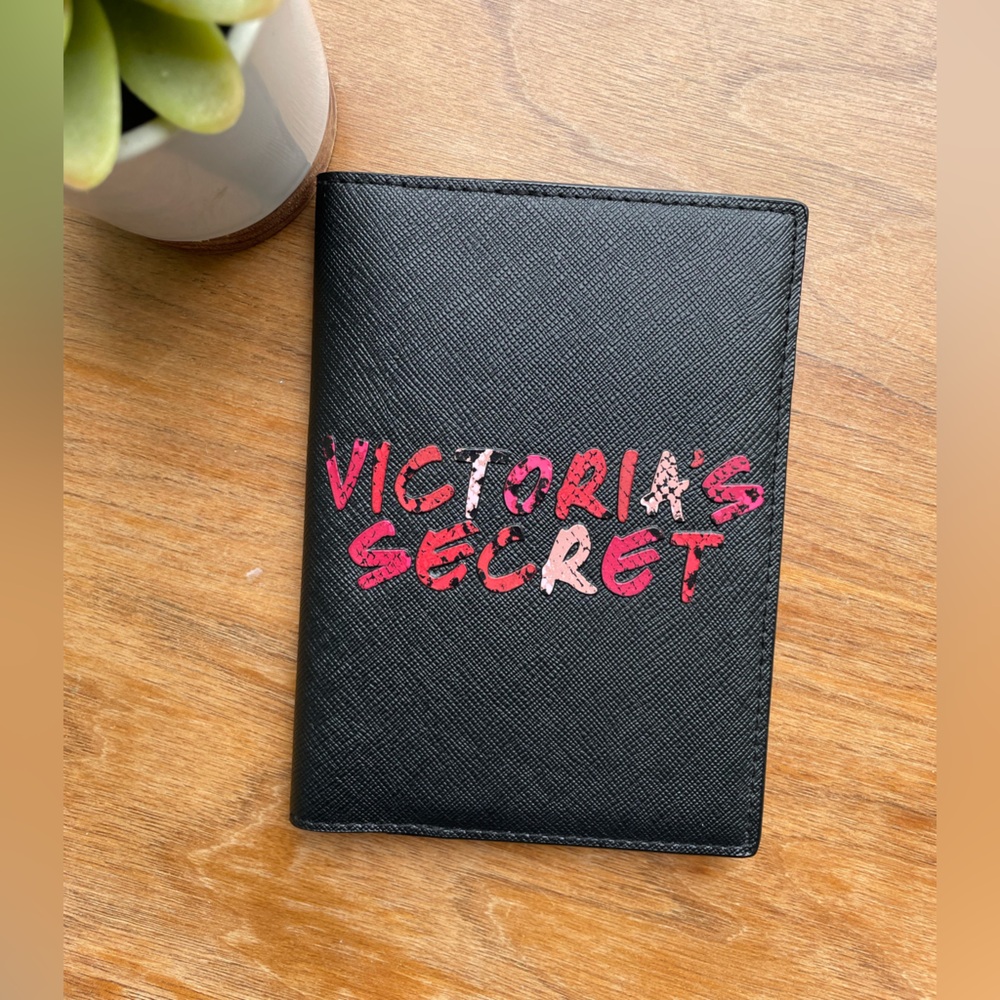 Victoria's Secret Travel Wallet / Passport Holder Gift for Travel Lover - Picture 5 of 6